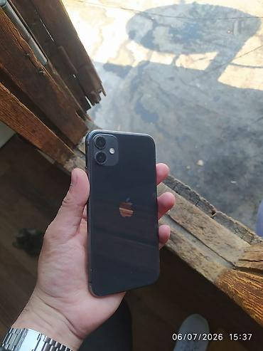 iphone 11 satılır: IPhone 11, 64 GB, Qara, Simsiz şarj — 2