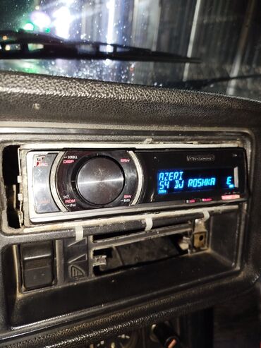 pioneer deh s1252ub: Pioneer 5050. USB DİSK AUX RADİO Səsgücləndiriciyə 6 çixişi var Barter