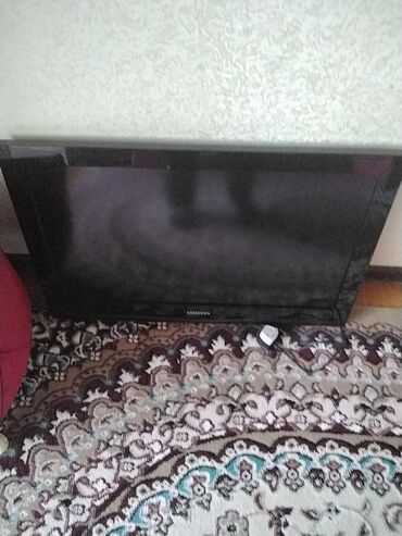 Televizorlar: Televizor Samsung 82"