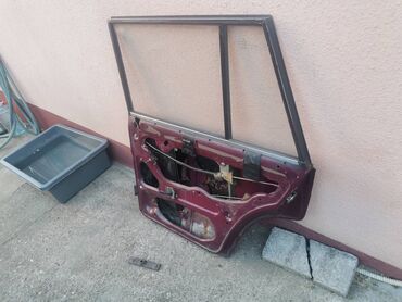 Auto delovi: Vrata zadnja desna Lada 2104 Karavan(bordo). Skinuta sa rastavljenog — 12