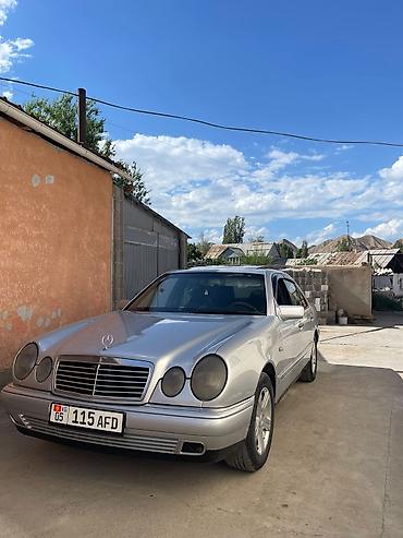 385 55: Mercedes-Benz E-Class: 1996 г., 2.3 л, Автомат, Седан — 1