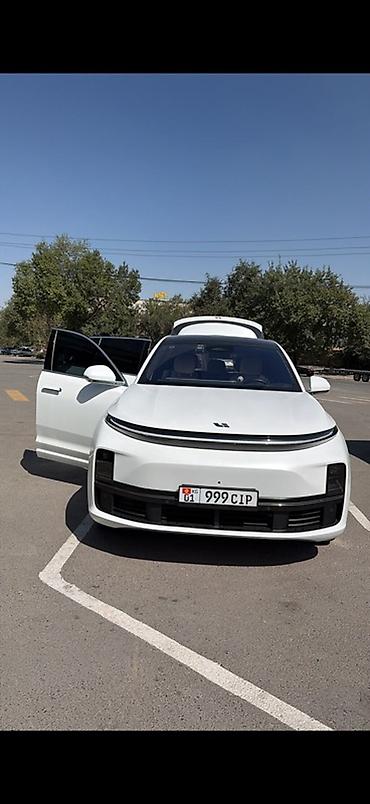 Lixiang: Lixiang L7: 2024 г., 1.5 л, Гибрид, Кроссовер — 1