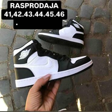 Women's Sneakers and athletic shoes: 2900 din
sdo — 4