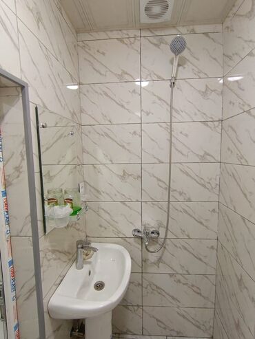 Köhnə tikili: Bakı, 2 otaqlı, Köhnə tikili, m. Sahil, 30 kv. m — 16