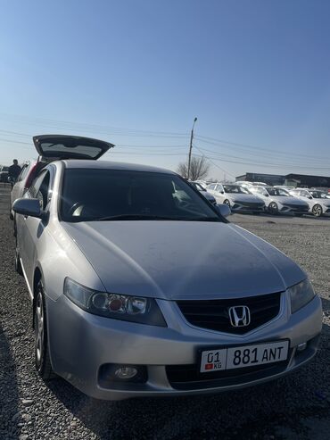 bljekberri 8900: Honda Accord: 2003 г., 2 л, Автомат, Бензин