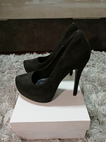 kompleti sako i hlače: Pumps, 37