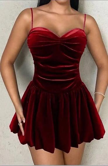 Haljine: Baršunasta mini haljina sa bretelama – srcoliki dekolte - Materijal — 7