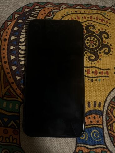 Apple iPhone: IPhone 11, 128 GB, Qara, Face ID