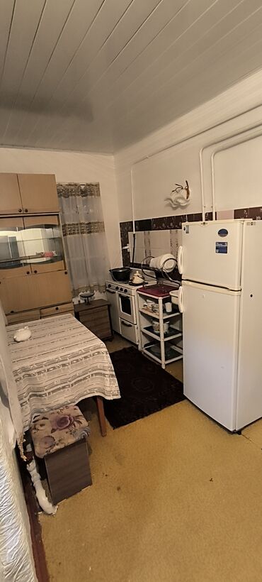 арендага жер уй: 50 кв. м, 3 бөлмө