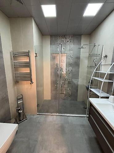 6 mkr: İcarəyə verilir 3 otaqlı yeni tikili 113 m², Ağ şəhər q. Kateqoriya — 8