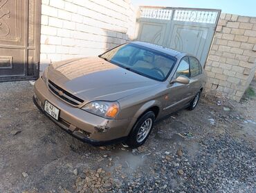 Chevrolet: Chevrolet Evanda: 2 l | 2003 il 292000 km Sedan