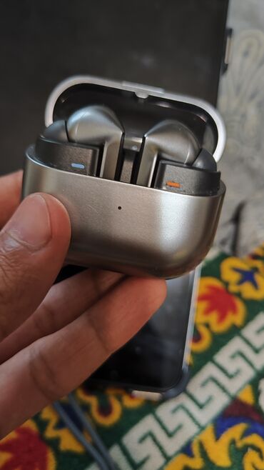 купить поко х3 про 8256 бу: Samsung Galaxy Buds 3 Pro Почти новый, использовался всего 1 месяц, в