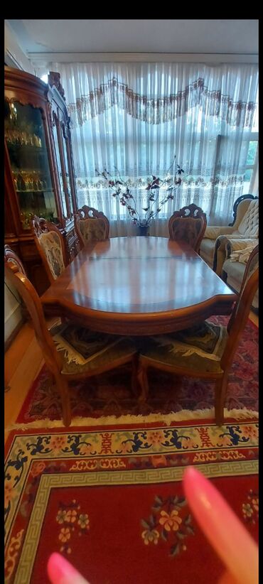 işlənmiş stol stul desti: Qonaq otağı üçün, İşlənmiş, Açılmayan, Dördbucaq masa, 8 stul, Malayziya