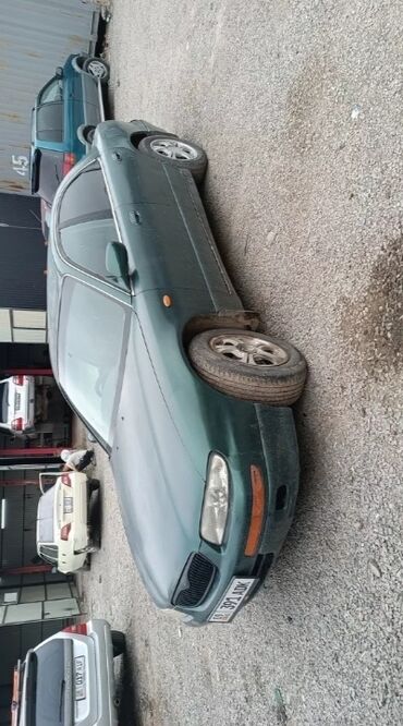 Mazda Millenia: 1996 г., 2.5 л, Автомат, Бензин, Седан