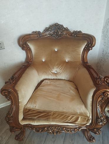 salon divan: İşlənmiş, Klassik divan, Divan, Bazasız, Açılmayan — 3