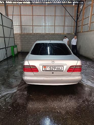 кузов автомобиля: Mercedes-Benz E-Class: 2001 г., 4.3 л, Автомат, Бензин, Седан — 9
