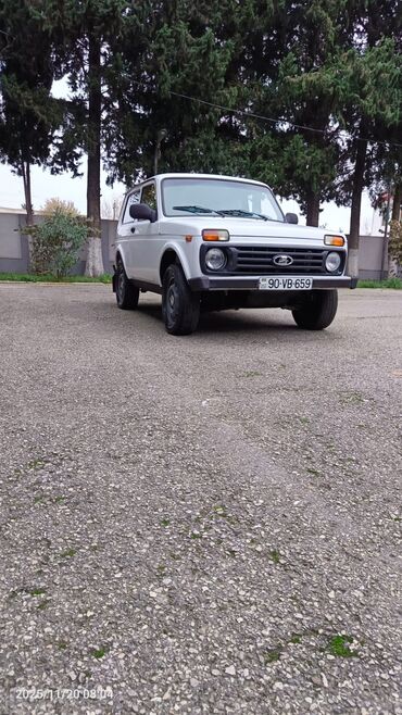 VAZ (LADA): VAZ (LADA) 4x4 Niva: 1.7 l | 2012 il 24564 km Ofrouder/SUV -da lalafo.az — 10 VAZ (LADA): VAZ (LADA) 4x4 Niva: 1.7 l | 2012 il 24564 km Ofrouder/SUV — 10