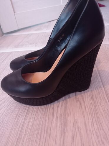женские туфли 41: Туфли 36, цвет - Черный