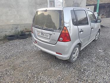 Daihatsu: Daihatsu YRV: 2001 г., 1.3 л, Механика, Бензин, Хэтчбэк — 5