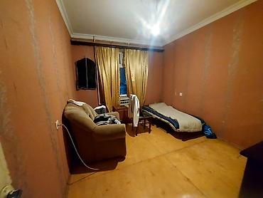Сниму квартиру: Salam. Otaq yoldaşı axtarırıq. Hal hazırda 2 nəfər qalırıq və 3cü şəxs — 6