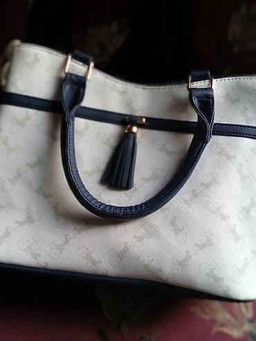 charles keith: Çiyin çantası, Charles & Keith, Yeni — 2