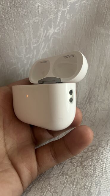 blutuz qulaqliq: Ideal vezyetde 1-2 defe taxilib airpods pro 2