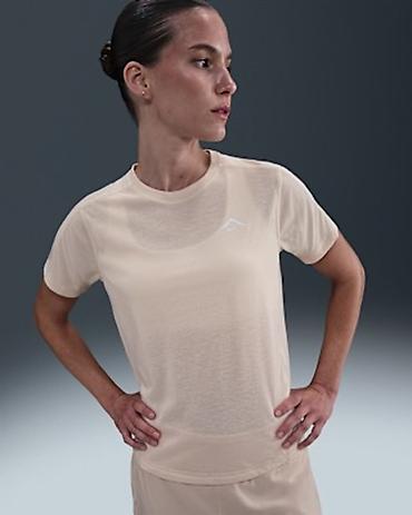 vikend torba: Nike TRAIL Dri-FIT UV T-Shirt Women's Short Sleeve Shirts Trail — 1