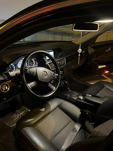 panorama maşın: Mercedes-Benz E-Class: 2.2 l | 2011 il Sedan — 7