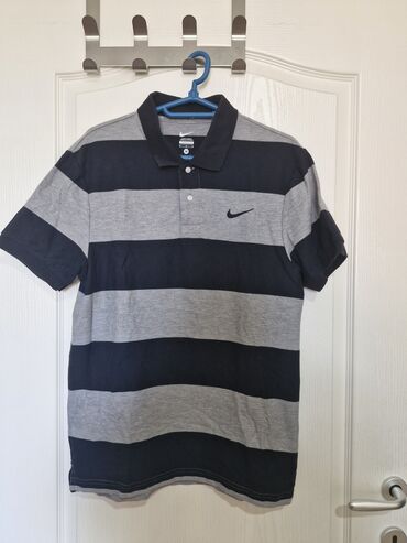 maica ili majica: T-shirt Nike, M (EU 38), color - Black