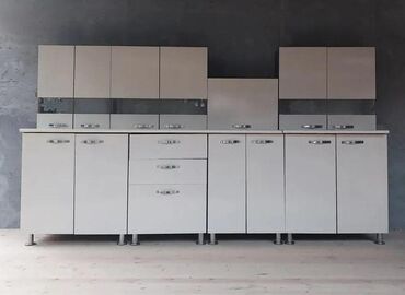 Divanlar: Metbex mebeli 450 Azn. Olcu 3 Metr. Az istifade olunub. Unvan Elet