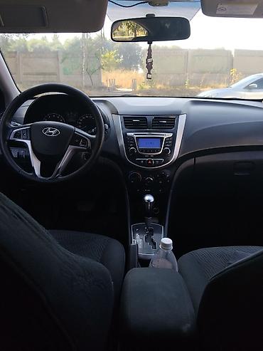 жигули ваз 04: Hyundai Solaris: 2011 г., 1.5 л, Автомат, Газ, Седан — 4