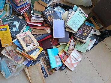 Книги и журналы: Diqqət. bütün hamısını alana 1 ədədi 20 qəpikdən .kitab alanların — 9
