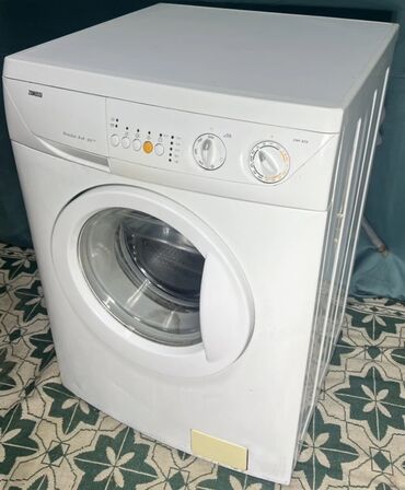 Стиральные машины: Стиральная машина Zanussi, Б/у, Автомат, До 5 кг, Полноразмерная
