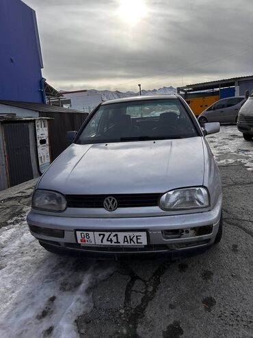 Volkswagen: Volkswagen Golf: 1996 г., 1.6 л, Механика, Бензин, Хэтчбэк