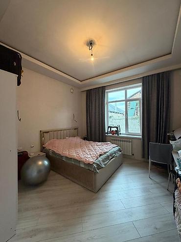 кв обмен на дом: 4 комнаты, 180 м², Ак-Ордо 1 ж/м 1 этаж, Требуется ремонт — 10