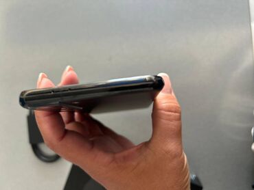 Samsung: Samsung Galaxy S21 Ultra 5G — 2