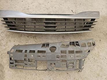 gitovanje branika: MASKA PLASTKA ISPOD BRANIKA ZA RENAULT LAGUNA ZA 2003. GOD — 1