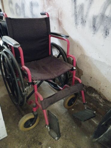 Инвалидные коляски: Продается, либо сдается в аренду
кресло коляска