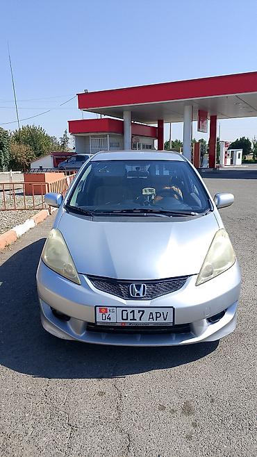 bud e9: Honda Fit: 2011 г., 1.5 л, Механика, Бензин, Хэтчбэк — 8