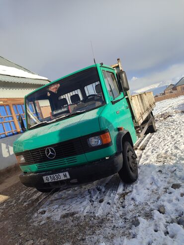 трактор 40 т: Грузовик, Mercedes-Benz, Стандарт, 5 т, Б/у