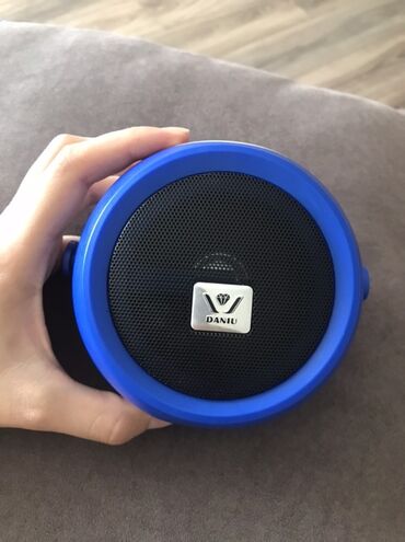 блютуз для автомагнитолы: Портативная Bluetooth-колонка DANiU круглой формы в синем цвете