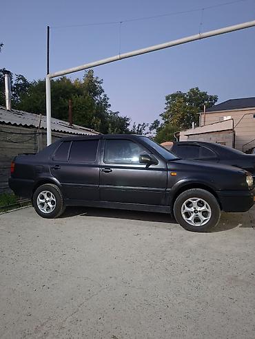 дверь голф: Volkswagen Vento: 1993 г., Механика, Бензин, Седан — 4