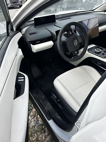 Продажа авто: Toyota bZ3: 2026 г., Автомат, Электромобиль, Седан — 3