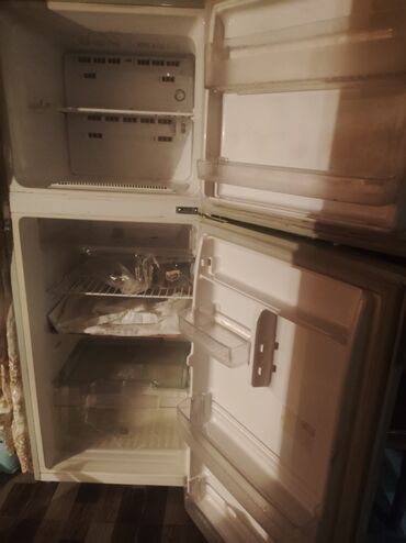 işlənmiş ucuz soyuducu: Б/у 2 двери Samsung Холодильник Продажа, цвет - Серый, С колесиками