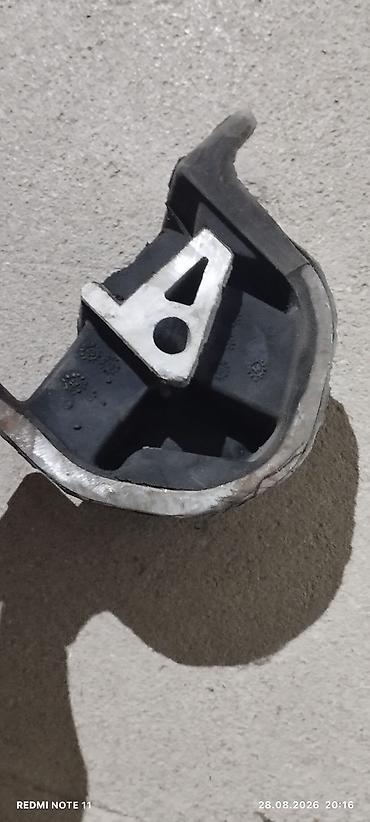atım qurğu b: Vita cox sey var amma asta geye birden safa qalib onda 15 manat — 9