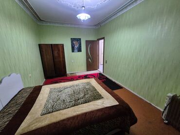 Uzunmüddətli kirayə mənzillər: Təcili! 7 mkr, Era məktəbin yanındaki evin 1ci mərtəbəsindəki 2 — 1