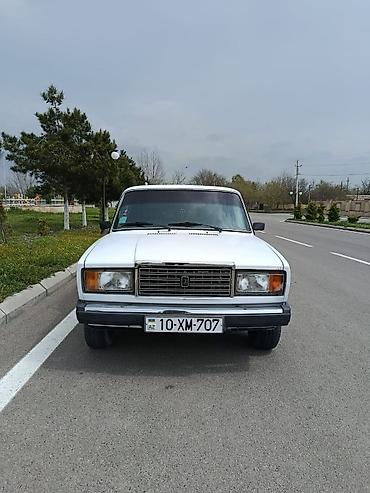 фольксваген тигуан л с: VAZ 2107, ağ rəng, sedan kuzov. Klassik dizaynlı 4 qapı — 6