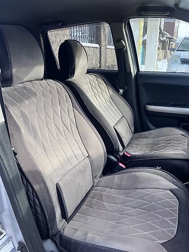 Toyota: Toyota ist: 2002 г., 1.5 л, Автомат, Бензин — 6