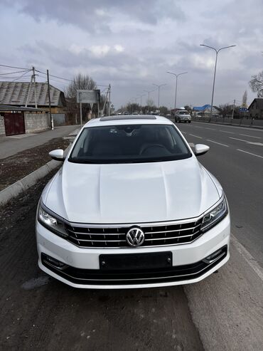 пасат: Volkswagen Passat: 2018 г., 2 л, Автомат, Бензин, Седан