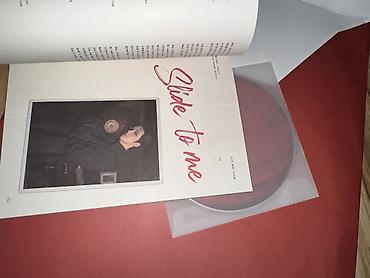 Kasete, CD i DVD: K‑pop set: magazini, albumi, stikeri i sitni merch Prodajem svoje — 35